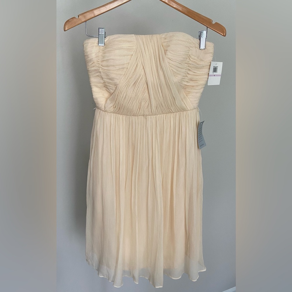 Donna Morgan, cream, strapless dress, size 6, never worn